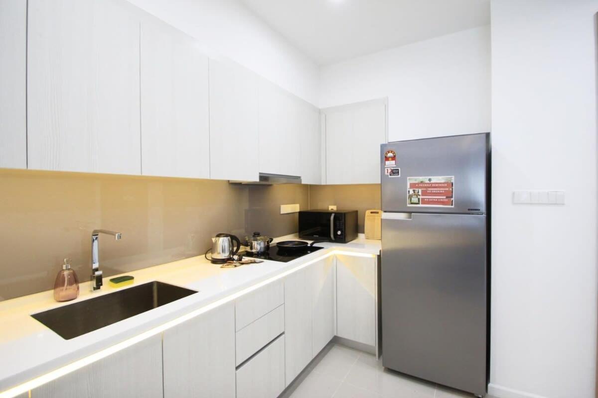 A Stylish High-Floor 2Br Suasana Suites Views ยะโฮร์บาห์รู ภายนอก รูปภาพ