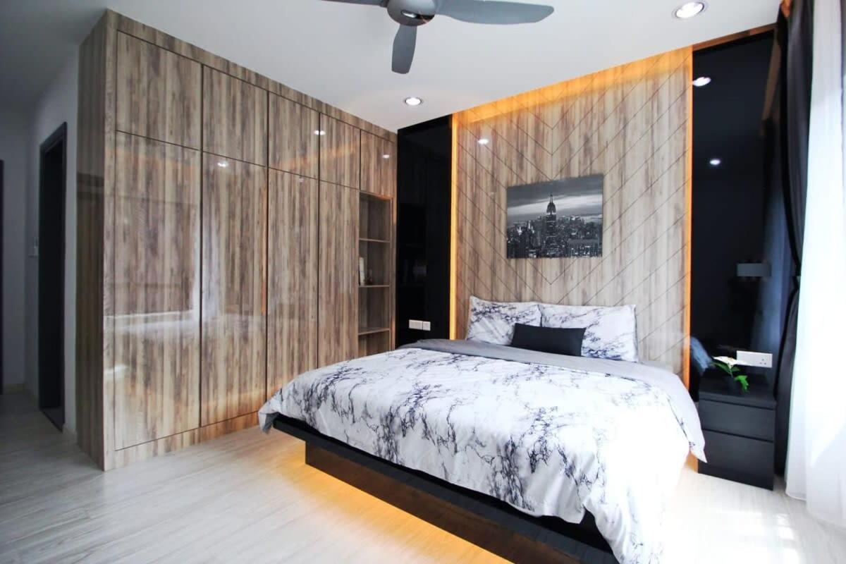 A Stylish High-Floor 2Br Suasana Suites Views ยะโฮร์บาห์รู ภายนอก รูปภาพ